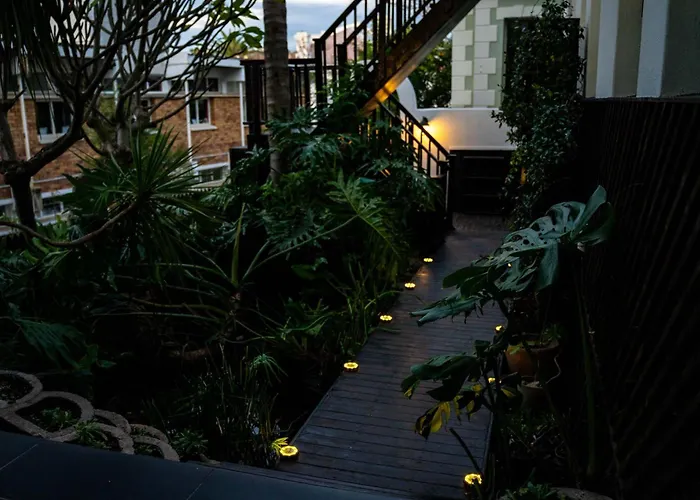 Green Point\'S Snug - Indulge In An Urban Oasis